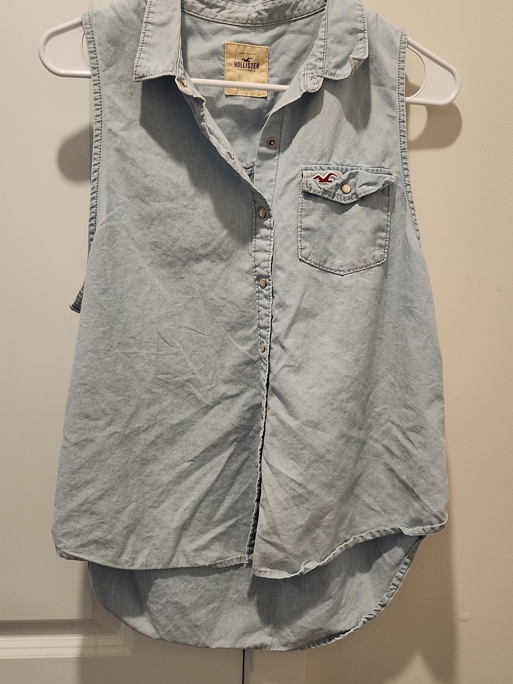 Vintage Hollister Light Wash Denim Sleeveless Button-Up